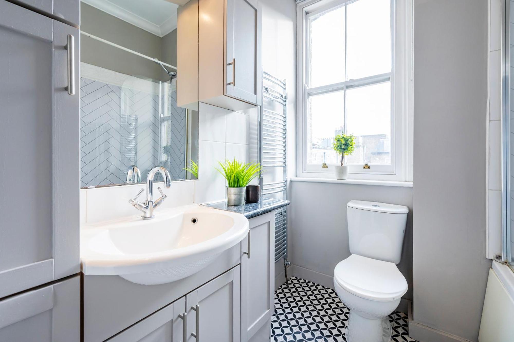 Large 1 Bedroom In Center Of London 3 Exterior photo