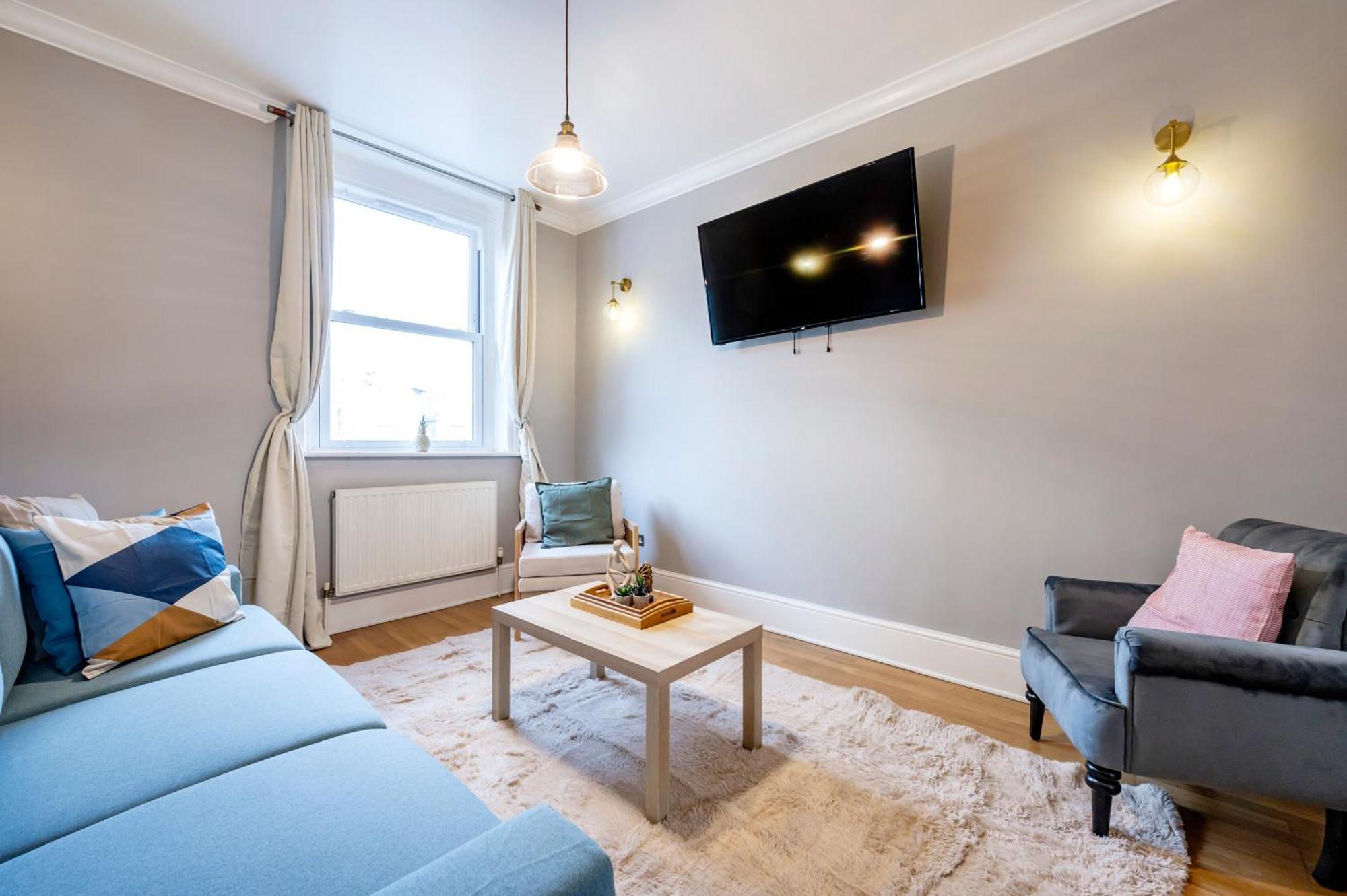 Large 1 Bedroom In Center Of London 3 Exterior photo
