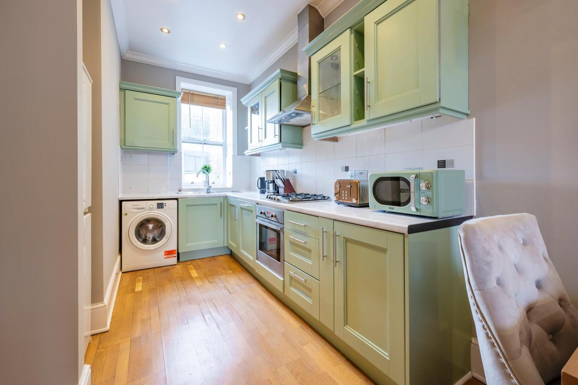 Large 1 Bedroom In Center Of London 3 Exterior photo