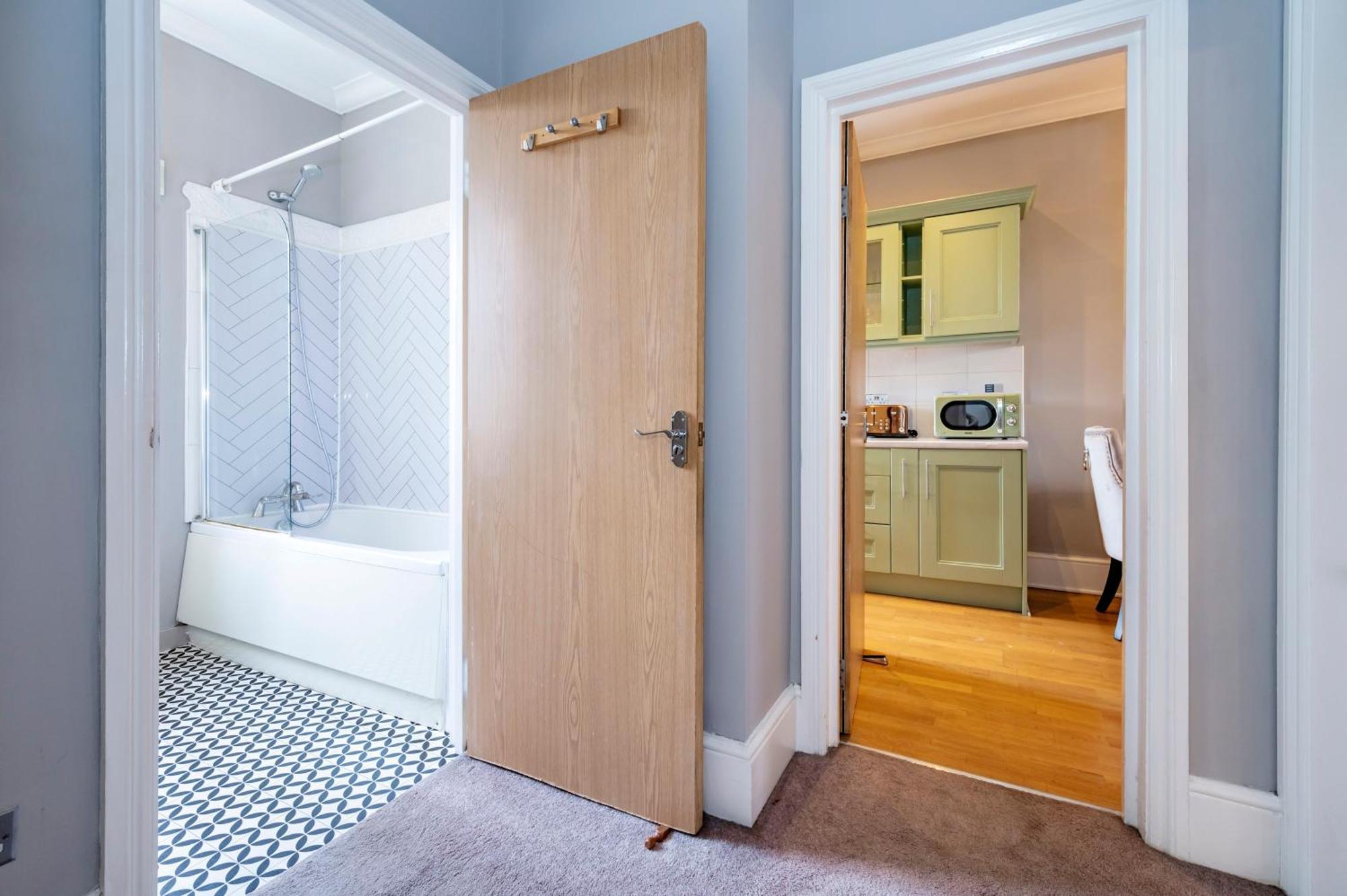 Large 1 Bedroom In Center Of London 3 Exterior photo